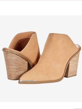 DV Dolce Vita Nautry Tan/Camel Western Mules Stacked Heel SilverTip New Sz7.5